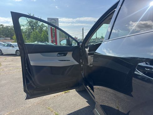 Used 2025 Nissan Murano SL w/ Cargo Package AWD/4WD image 17