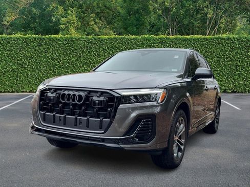 Used 2025 Audi Q7 2.0T Premium w/ Convenience Plus Package image 6