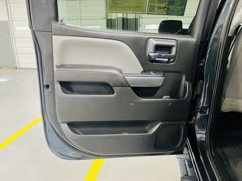Used 2018 Chevrolet Silverado 1500 LT w/ All Star Edition image 26