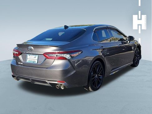 Used 2021 Toyota Camry XSE image 2