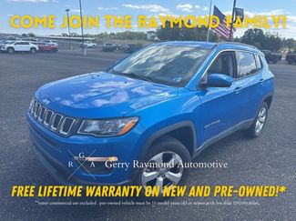 Used 2019 Jeep Compass Latitude image 1