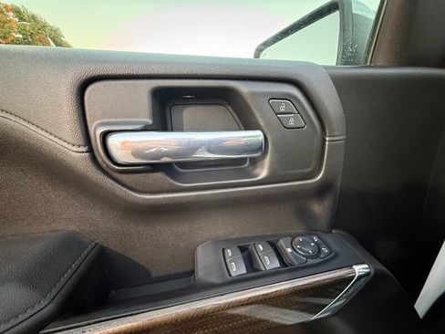 Used 2021 Chevrolet Silverado 1500 LT w/ All Star Edition Plus image 18