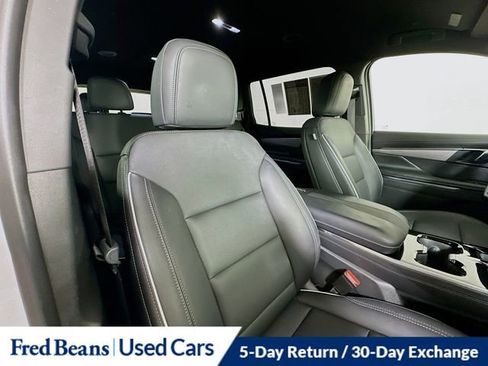 Used 2025 Buick Enclave Preferred image 31