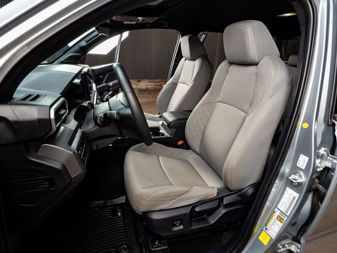 Used 2024 Toyota Tacoma SR5 w/ SR5 Upgrade Package image 30