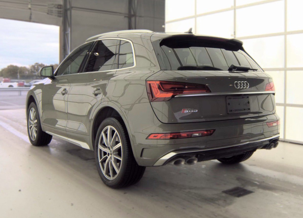 Used 2024 Audi SQ5 Premium Plus AWD/4WD image 8