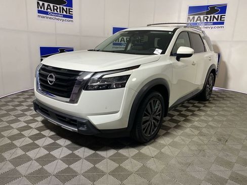 Used 2022 Nissan Pathfinder SL w/ SL Premium Package FWD image 11