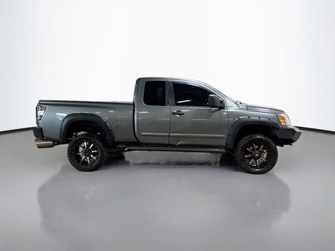 Used 2014 Nissan Titan SV w/ SV Value Truck Package AWD/4WD image 5