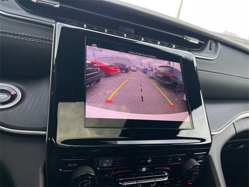 New 2025 Jeep Grand Cherokee L Altitude AWD/4WD image 17