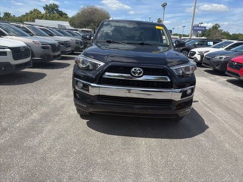 Used 2018 Toyota 4Runner Limited AWD/4WD image 2