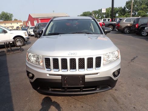 Used 2012 Jeep Compass Sport AWD/4WD image 2