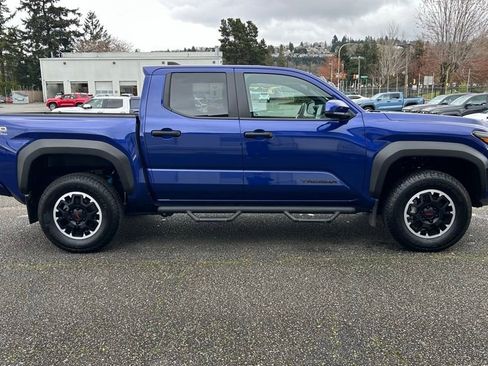 Certified 2024 Toyota Tacoma TRD Off-Road image 4