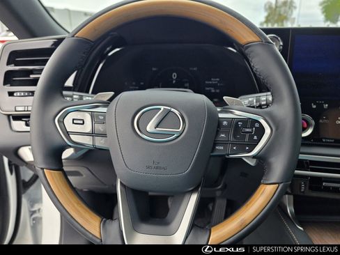 New 2026 Lexus RX 450h AWD image 23