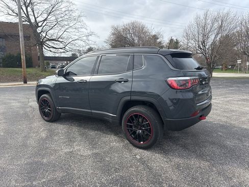 Used 2018 Jeep Compass Trailhawk w/ Leather Interior Group image 2