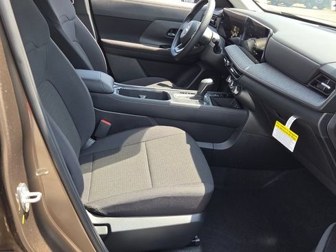 New 2027 Nissan Kicks S FWD image 14