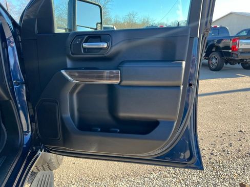 Used 2022 Chevrolet Silverado 2500 LT w/ Convenience Package image 21