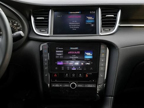 Certified 2025 INFINITI QX50 Luxe w/ Accent Package AWD/4WD image 13