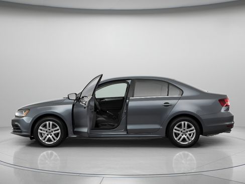 Used 2017 Volkswagen Jetta S FWD image 2