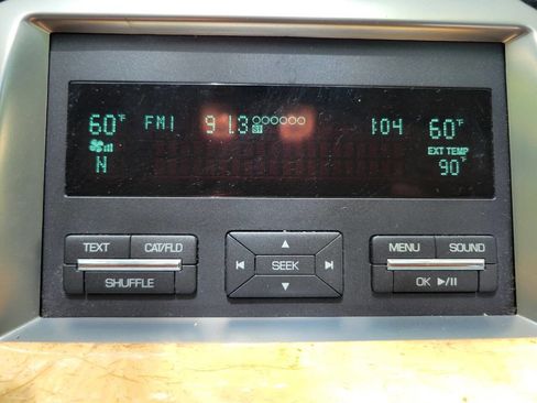 Used 2009 Lincoln MKS image 17