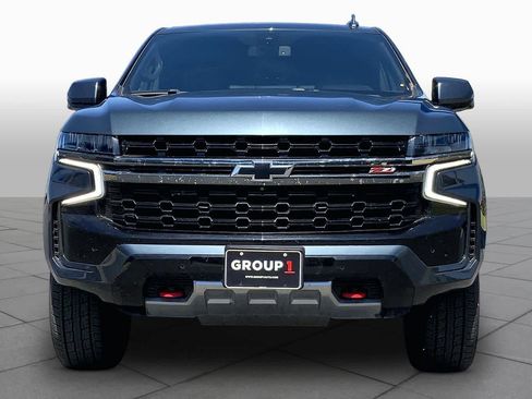 Used 2021 Chevrolet Suburban Z71 w/ Z71 Off-Road Package AWD/4WD image 4