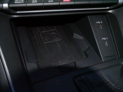 Used 2023 Audi Q3 2.0T Premium Plus w/ Premium Plus Package image 28