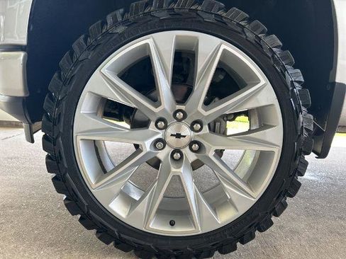 Used 2020 Chevrolet Silverado 1500 RST w/ Texas Edition AWD/4WD image 24