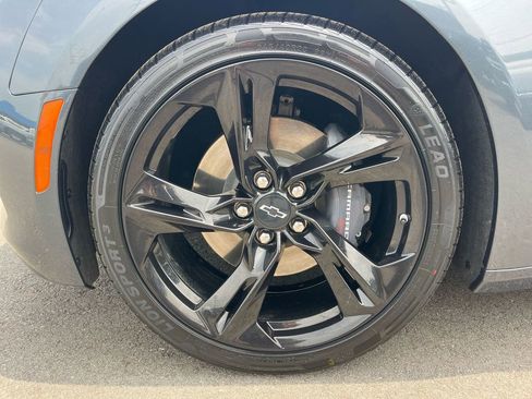 Used 2021 Chevrolet Camaro LT w/ RS Package image 29