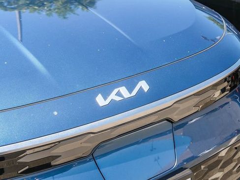 Certified 2023 Kia Niro Wave FWD image 4