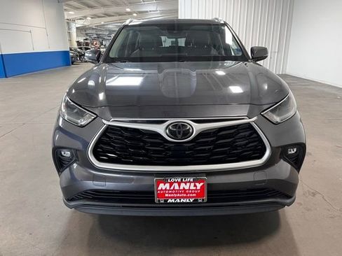 Used 2021 Toyota Highlander XLE FWD image 8