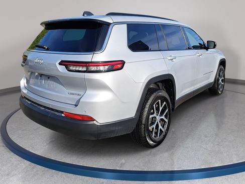 New 2025 Jeep Grand Cherokee L Limited RWD image 5
