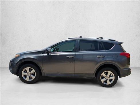 Used 2014 Toyota RAV4 XLE FWD image 5