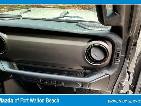 Used 2021 Jeep Wrangler Sport AWD/4WD image 19