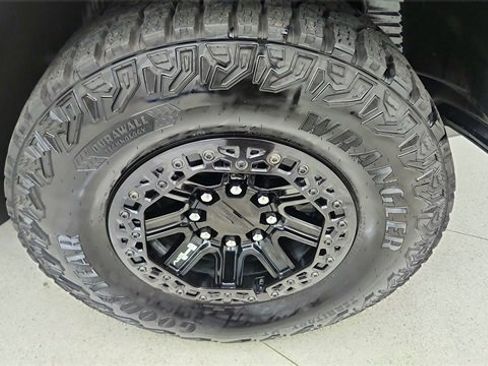 Used 2024 GMC Hummer EV 3X w/ Omega Edition image 58