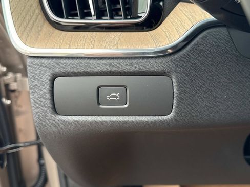 New 2026 Volvo XC60 B5 Plus w/ Climate Package AWD/4WD image 29