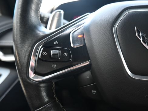Used 2021 Chevrolet Corvette Stingray Preferred Cpe w/ Z51 Performance Package RWD image 17