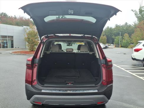 Used 2023 Nissan Rogue SV image 13