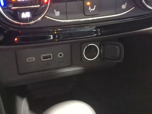 Used 2023 Buick Encore GX Essence image 35