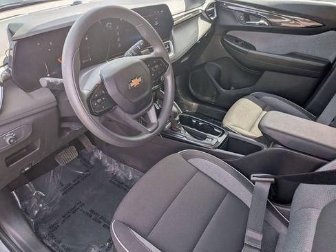 Used 2025 Chevrolet TrailBlazer LT FWD image 11