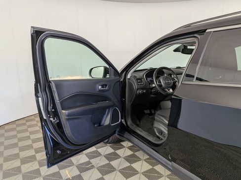 Used 2019 Jeep Compass Limited w/ Safety & Security Group AWD/4WD image 12