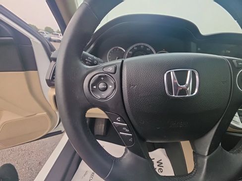 Used 2015 Honda Accord EX-L image 16