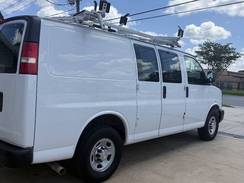 Used 2015 Chevrolet Express 2500 RWD image 7