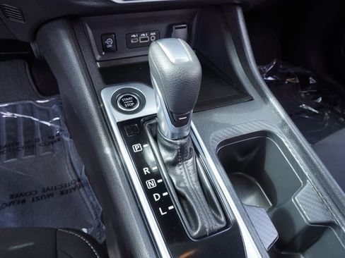 Certified 2024 Nissan Sentra SV FWD image 18