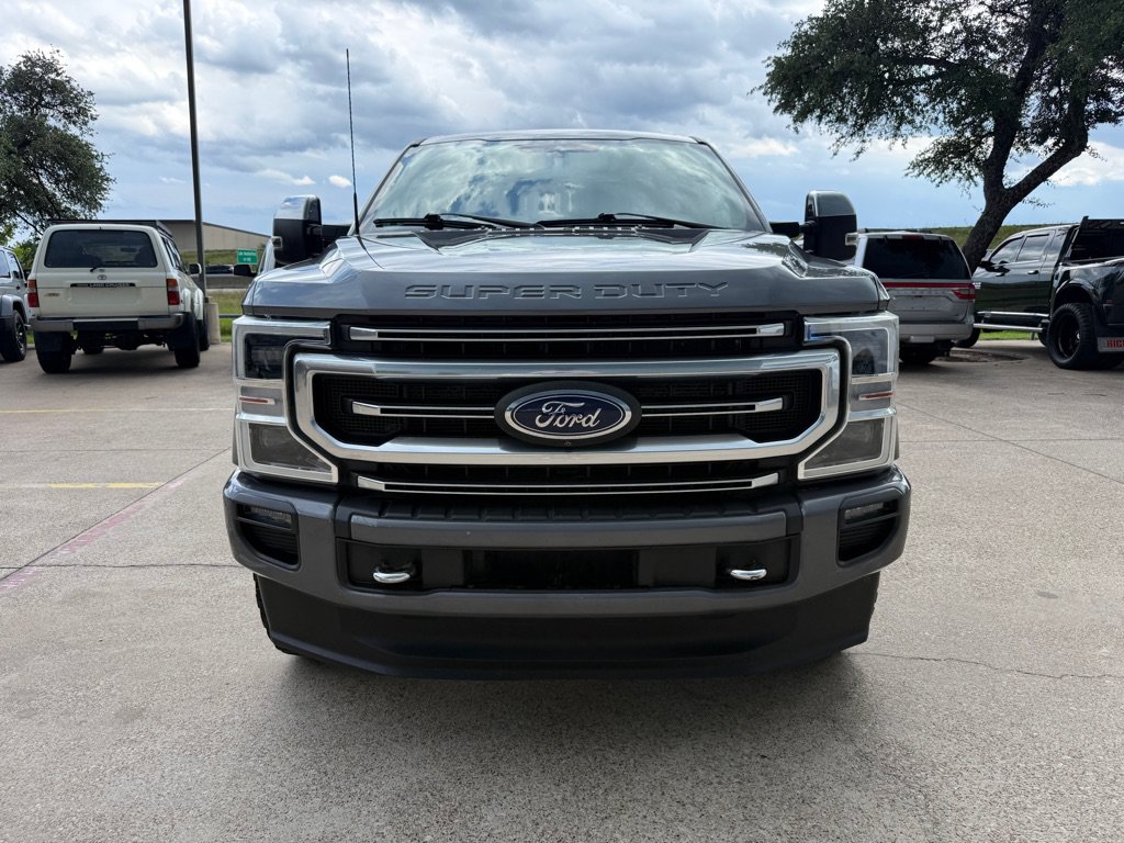 Used 2022 Ford F350 Platinum AWD/4WD image 2