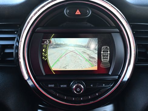 Used 2018 MINI Cooper Convertible image 18