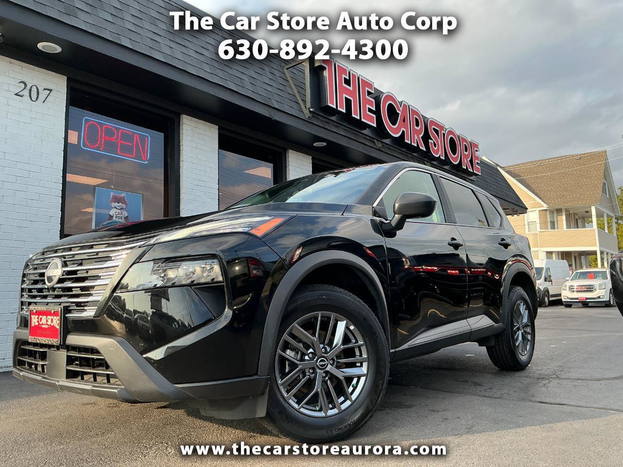 Used 2024 Nissan Rogue S AWD/4WD image 1