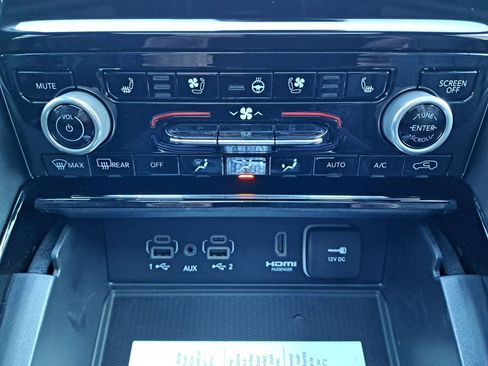 New 2025 Jeep Grand Cherokee L Summit AWD/4WD image 22