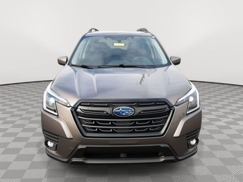 Used 2024 Subaru Forester Premium image 8