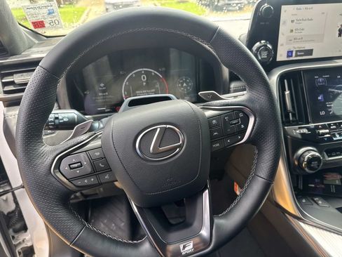 Used 2025 Lexus LX 600 F Sport w/ Accessory Package (2T) AWD/4WD image 24