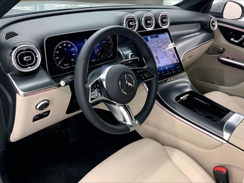 Used 2026 Mercedes-Benz GLC 300 image 21