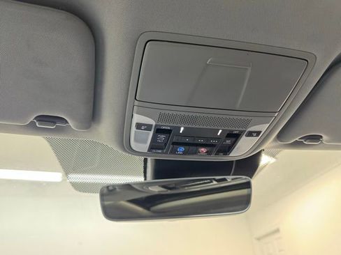 Used 2020 Acura TLX image 28