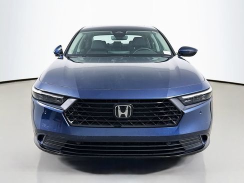 Used 2023 Honda Accord EX-L image 2